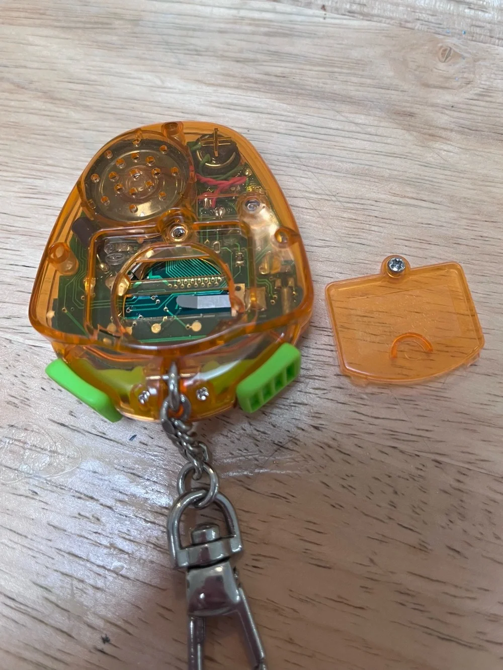Giga Pets Farm Virtual Pet vintage c1997 translucent orange WORKS